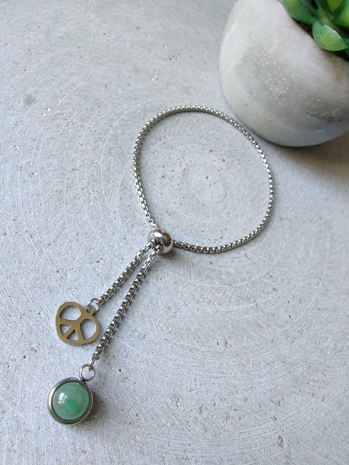 Green Aventurine Dangle Bracelet With Peace Heart Charm on Stainless Steel Box Chain