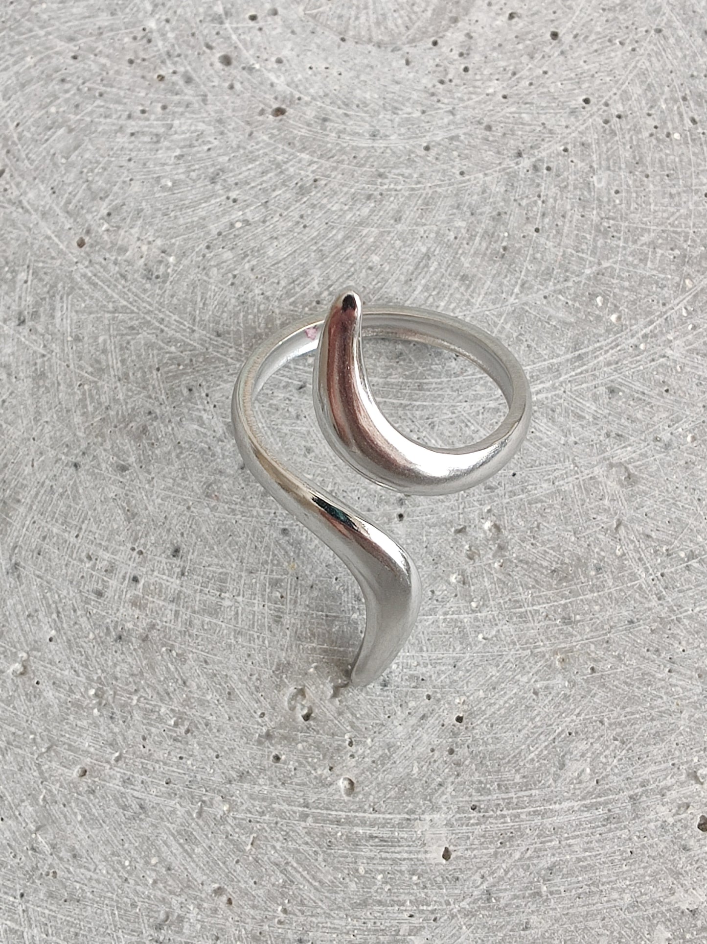 Curved Line Adjustable Stainless Steel Ring
