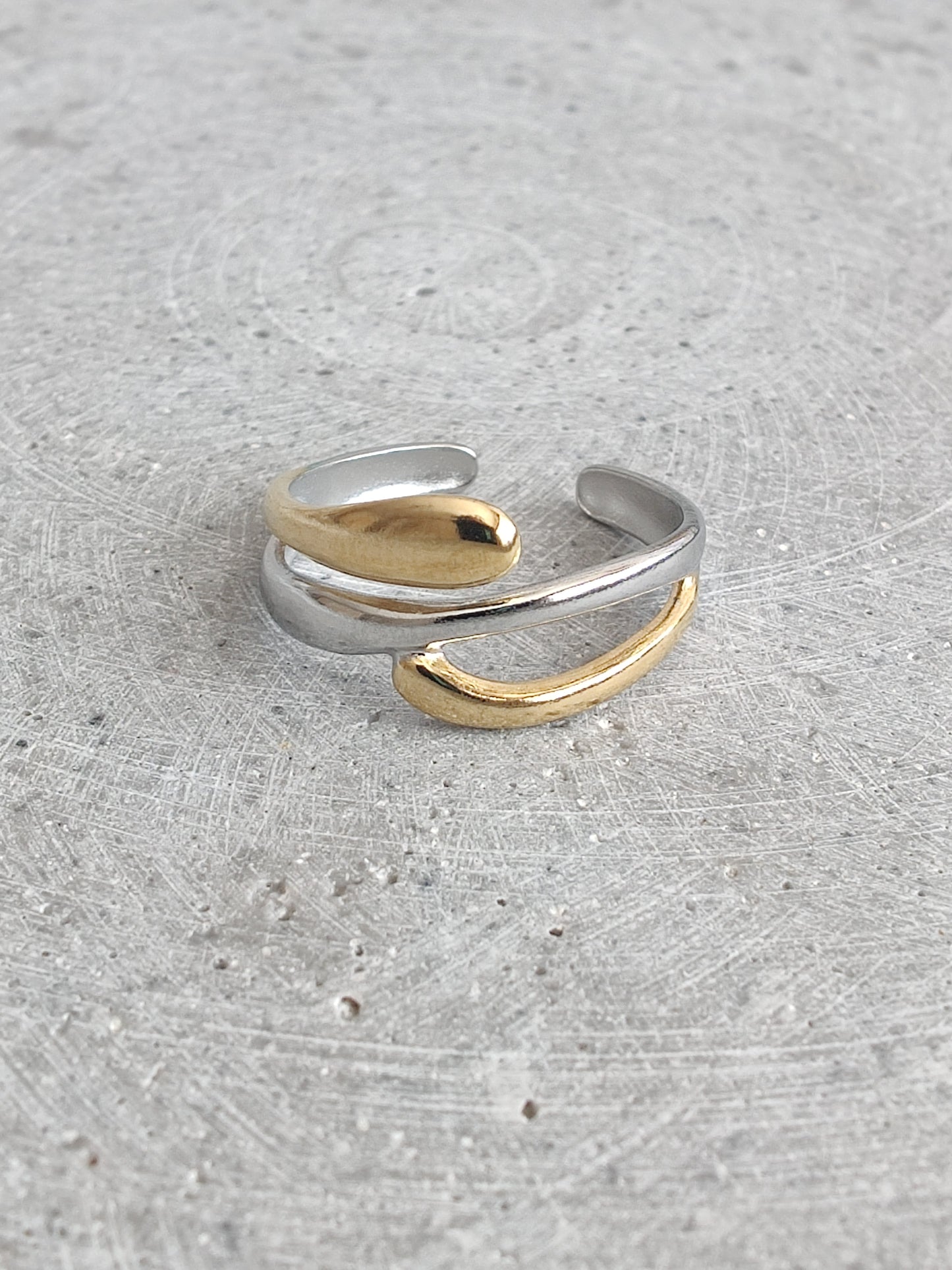 Mixed Metal Double Twisted Band Adjustable Stainless Steel Ring