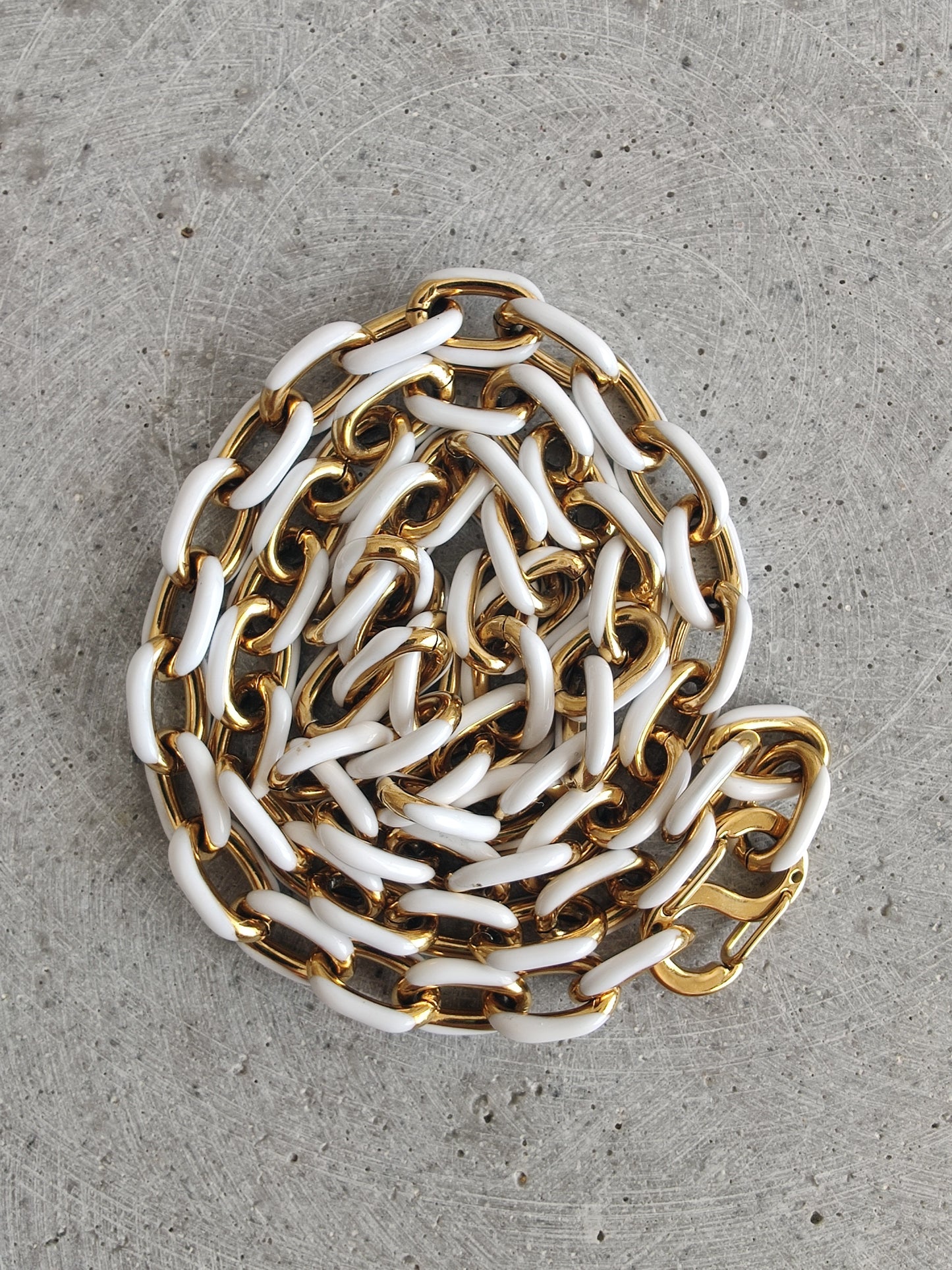 White Coloured Enamel Oval Link Stainless Steel necklace
